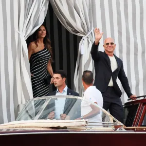 GettyImages-2222129067-lauren-sanchez-jeff-bezos