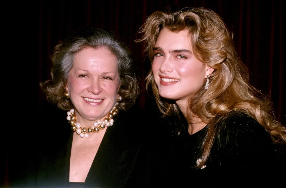 GettyImages-525175744 Teri Shields Brooke Shields.jpg