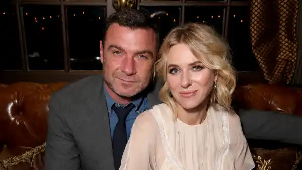 GettyImages-602273914 Liev Schreiber and Naomi Watts' Quotes About Coparenting Their 2 Kids