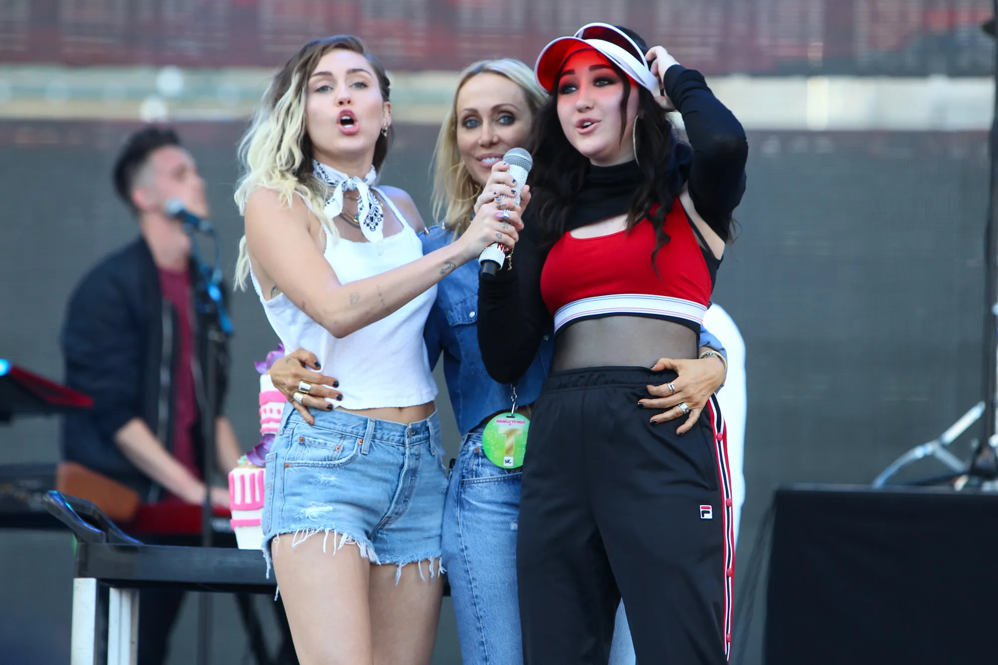 GettyImages-682850908 tish cyrus on miley and noahs relationships