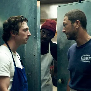 How Did The Bear Season 4 Incorporate Taylor Swift Again