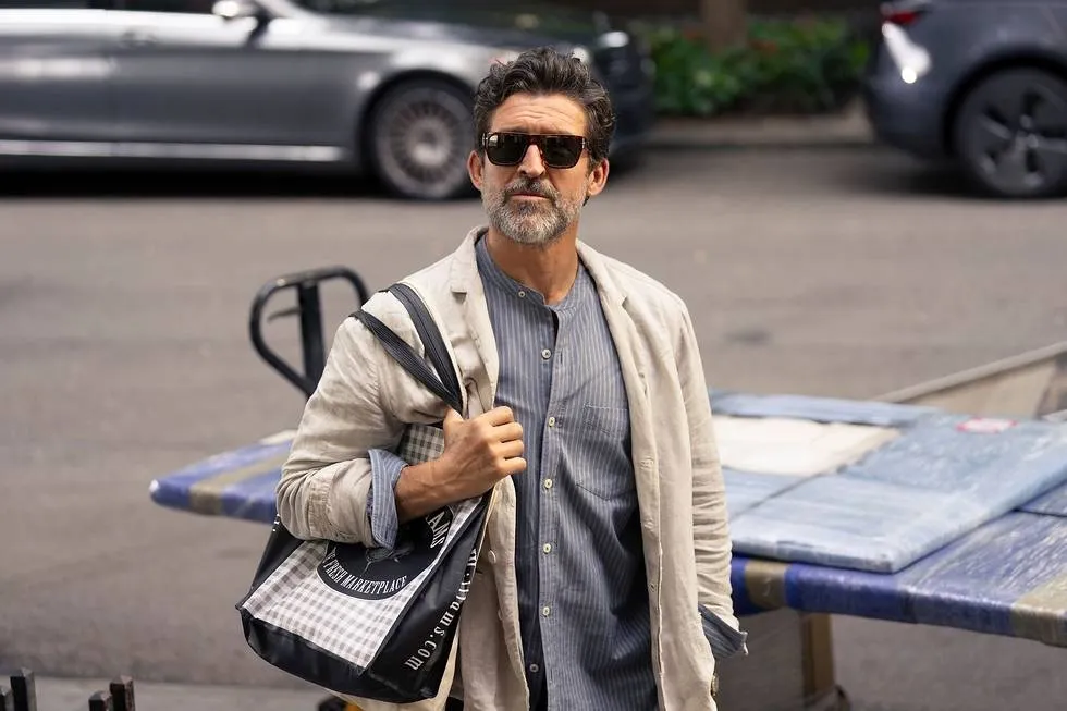 How Kim Cattrall Subtly Returns to AJLT 2