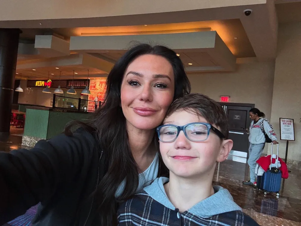 JWoww-and-Son-Greyson-9234455