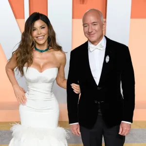 Jeff-Bezos-and-Lauren-Sanchez-GettyImages-2203670153.