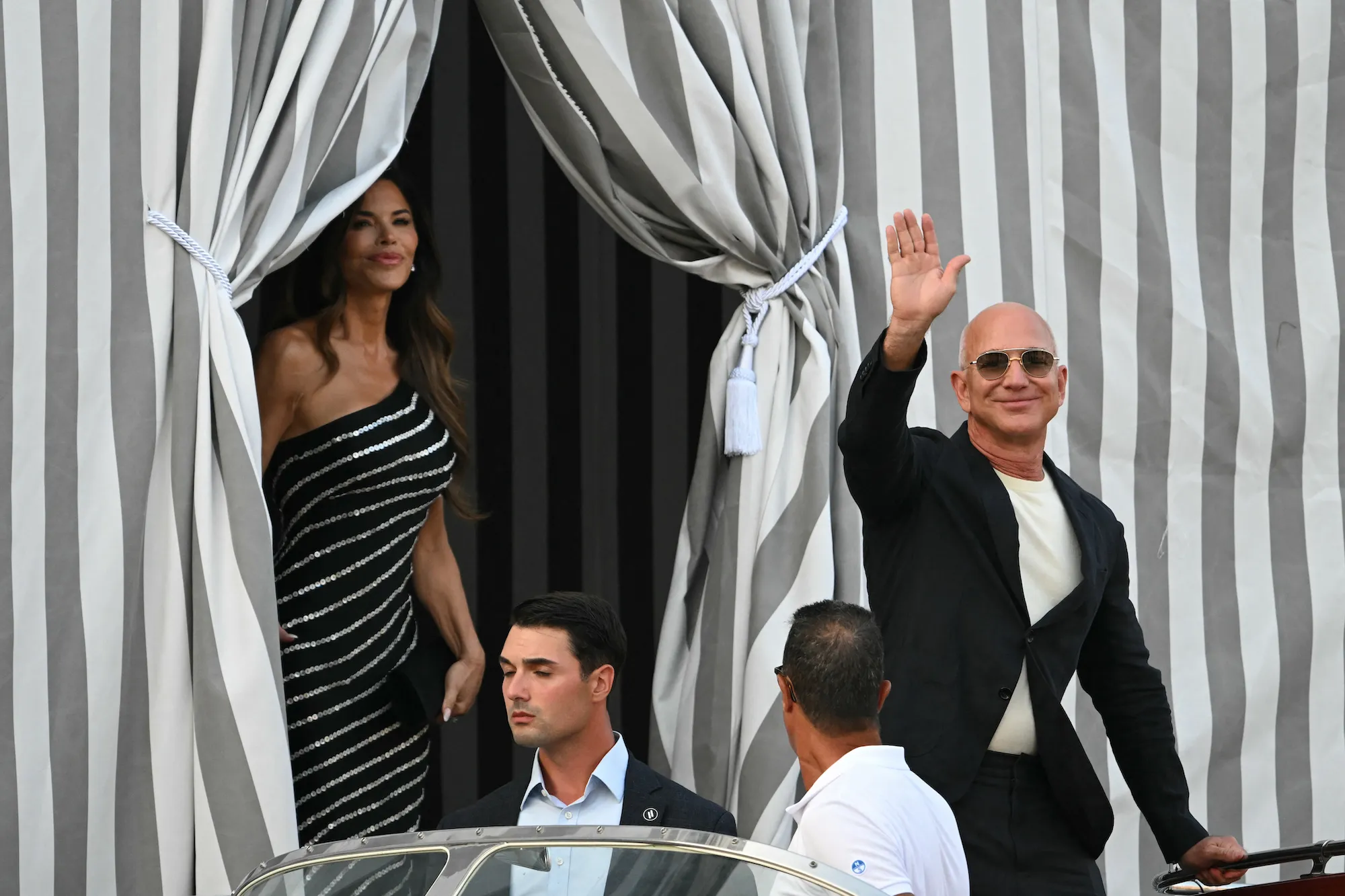 Jeff-Bezos-and-Lauren-Sanchez-GettyImages-2221367365