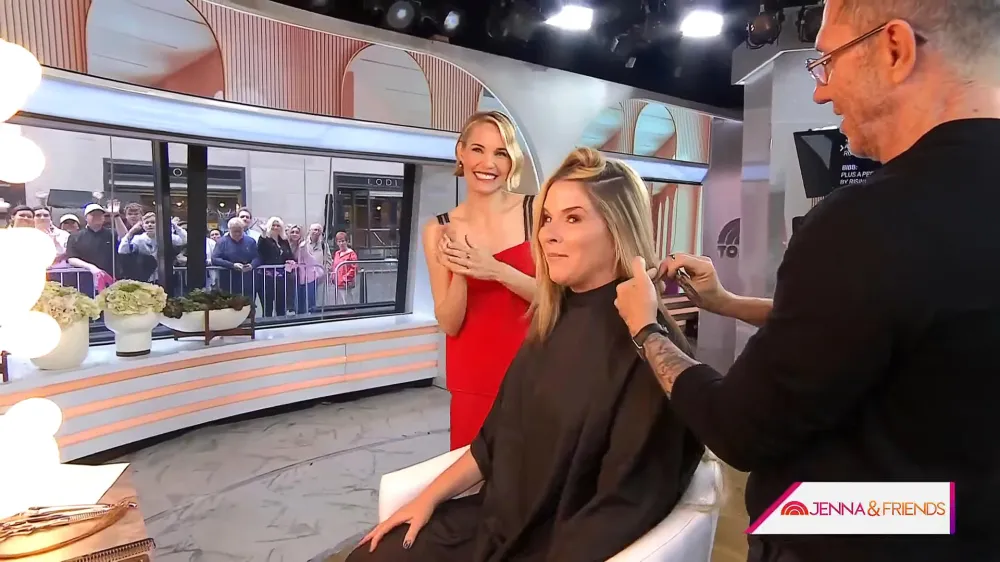 Jenna Bush Hager s Kids Give Their Brutally Honest Reaction to Her Bob Haircut in Hilarious Clip jenna bush hager 2