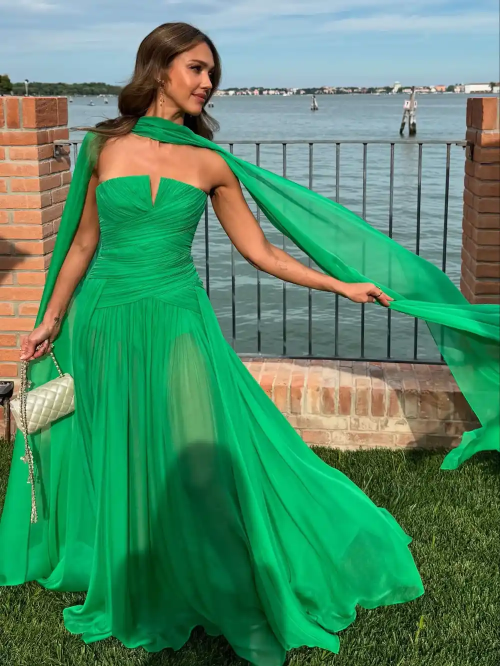 Jessica-Alba-and-Her-Daughter-Honor-Get-All-Glammed-Up-for-Bezos-Wedding-2