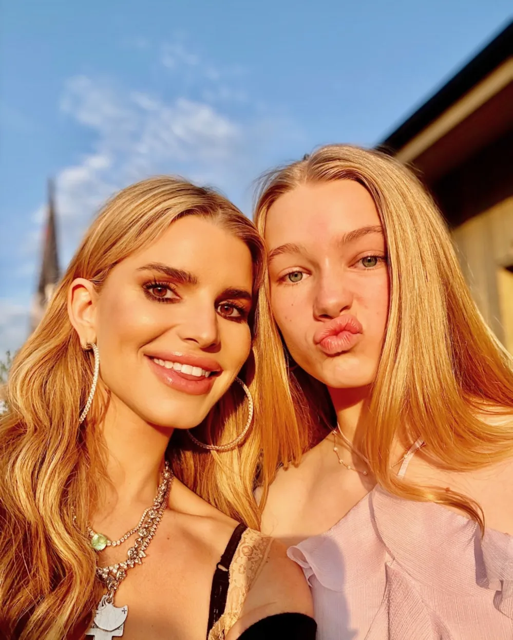 Jessica-Simpsons-Daughter-Maxwell-Drew-Is-All-Grown-Up