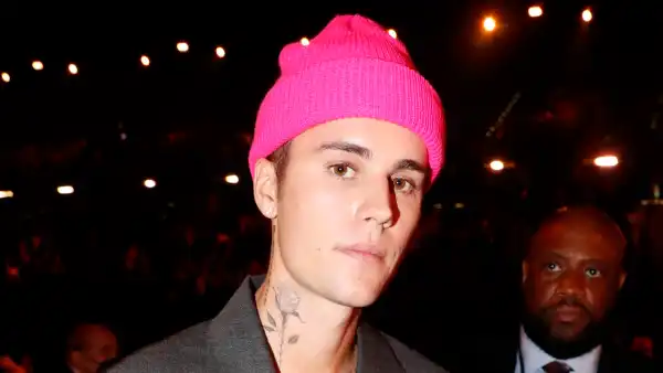 Justin bieber reacts to standing on business meme feature GettyImages-1389386638