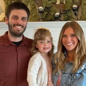 Lauren-and-Kevin-Miller-GoFundMe-91759311_1749596893696140_r-copy