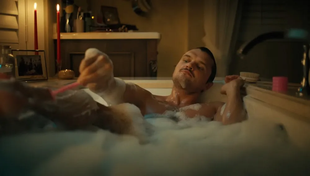 Ray Nicholson in Borderline