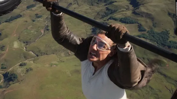 MCDMIIM PA109 Tom Cruise's Rigorous Diet and Training for Mission Impossible Stunts