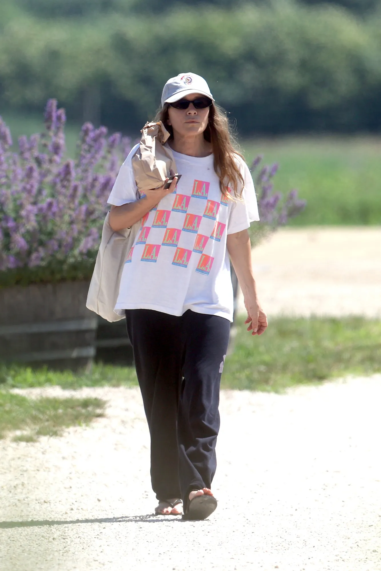 Mary Kate Olsen Rocks Dressed Down Look in Mega Rare Outing