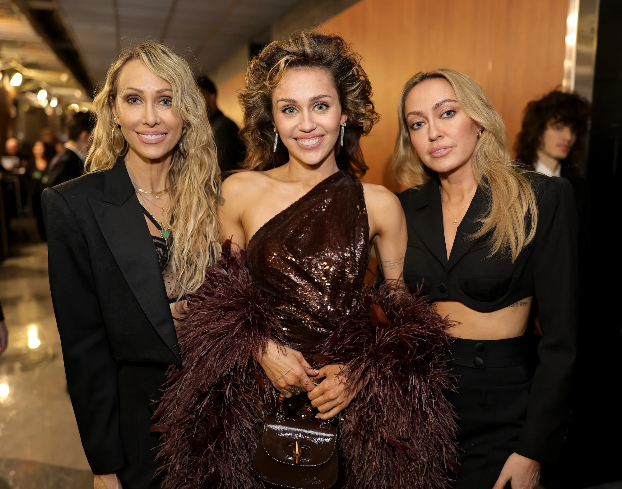 Miley-Cyrus-With-Tish-and-Brandi-GettyImages-1986605735