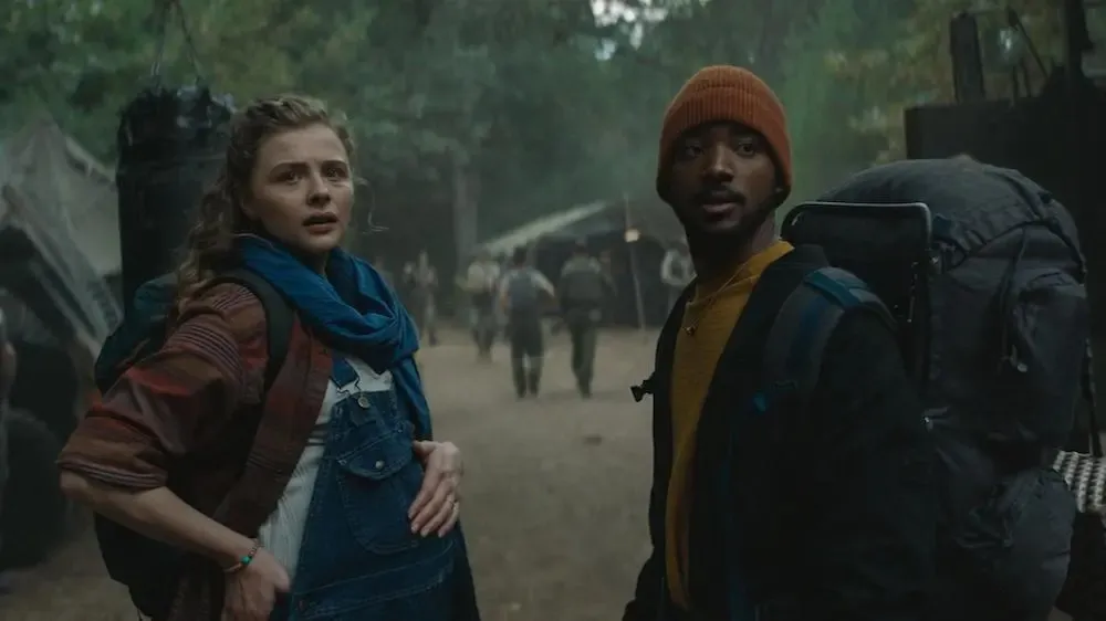 Chloë Grace Moretz and Algee Smith in Mother/Android