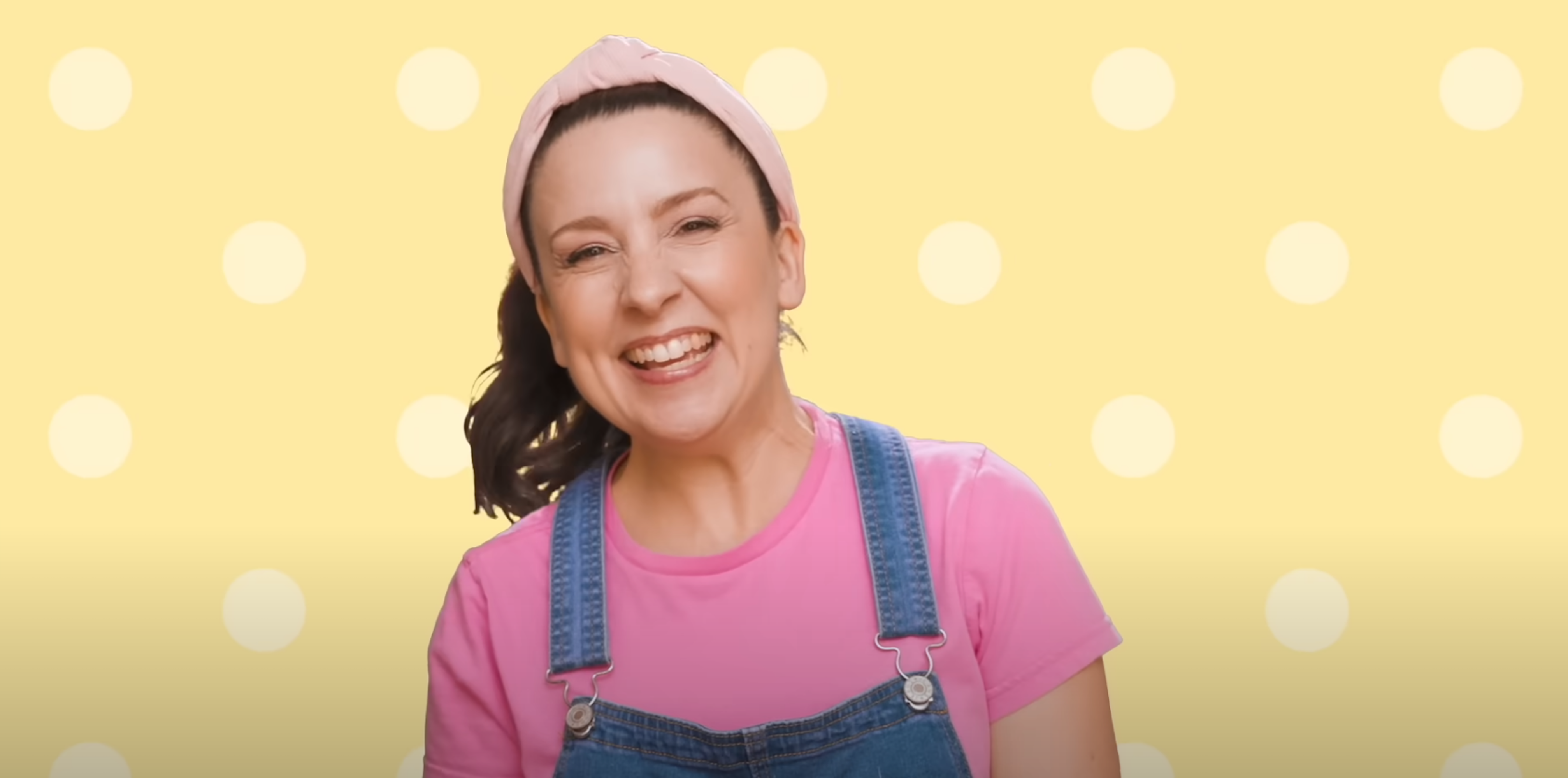 Ms-Rachel-Watches-Ms-Rachel-While-Her-Baby-Is-Sick-promo