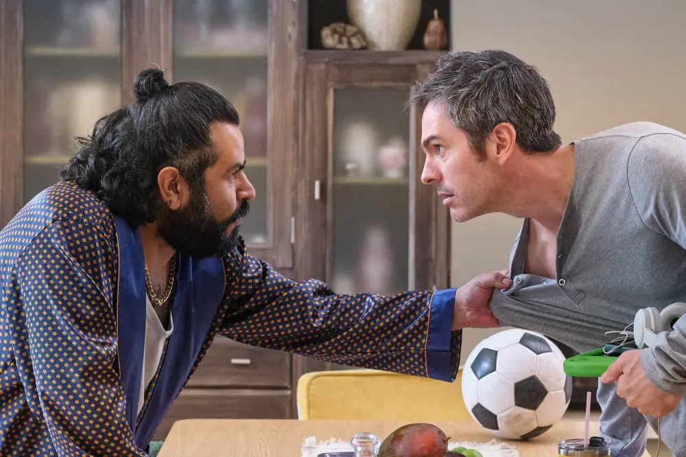 El Diablito y Mauricio Ochmann en Pap&aacute; Soltero