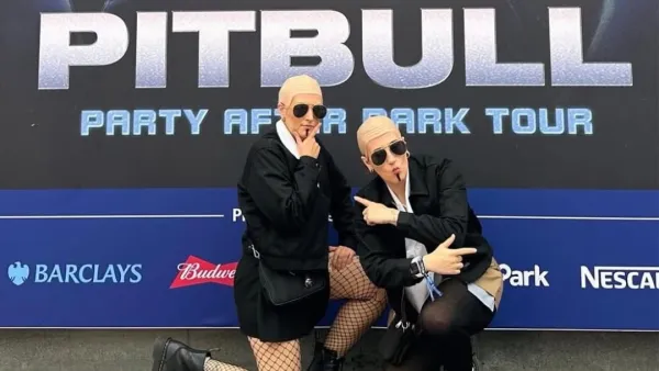 Fans de Pitbull en su gira mundial