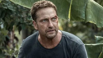 Gerard Butler in Plane