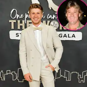 PromoRobert Irwin Watches Late Dad Steve Movie on a Plane