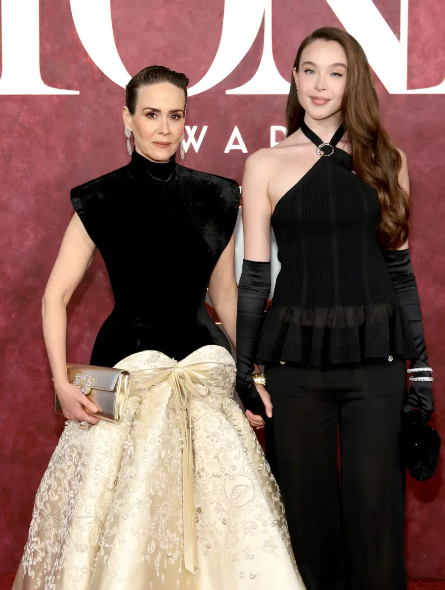 Sarah-Paulson-and-Ella-Beatty-GettyImages-2219217619