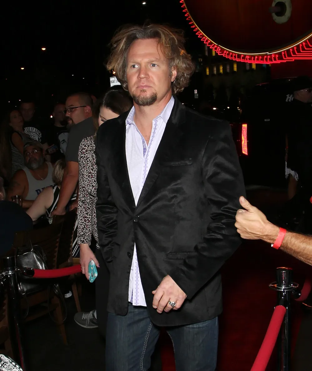 Sister Wives Recap Janelle Hints Kody Is a Narcissist Recalls Cycle of Love Bombing