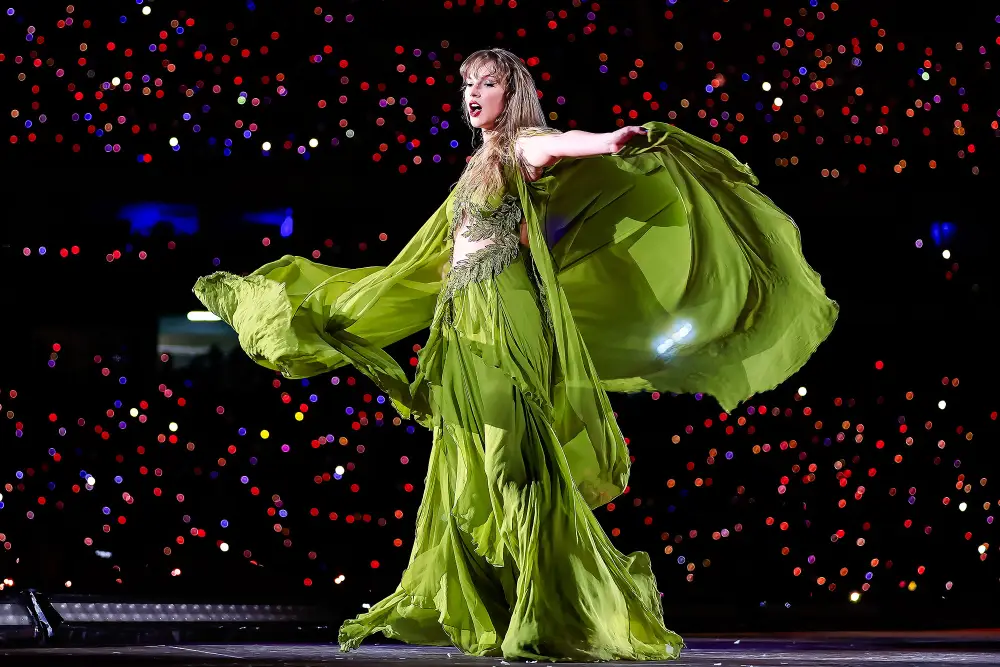 Taylor Swift Streams Spike After Buying Masters Back