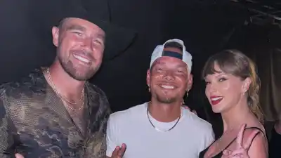 Taylor-Swift-Travis-Kelce-TEU-With-Kane-Brown-9028430