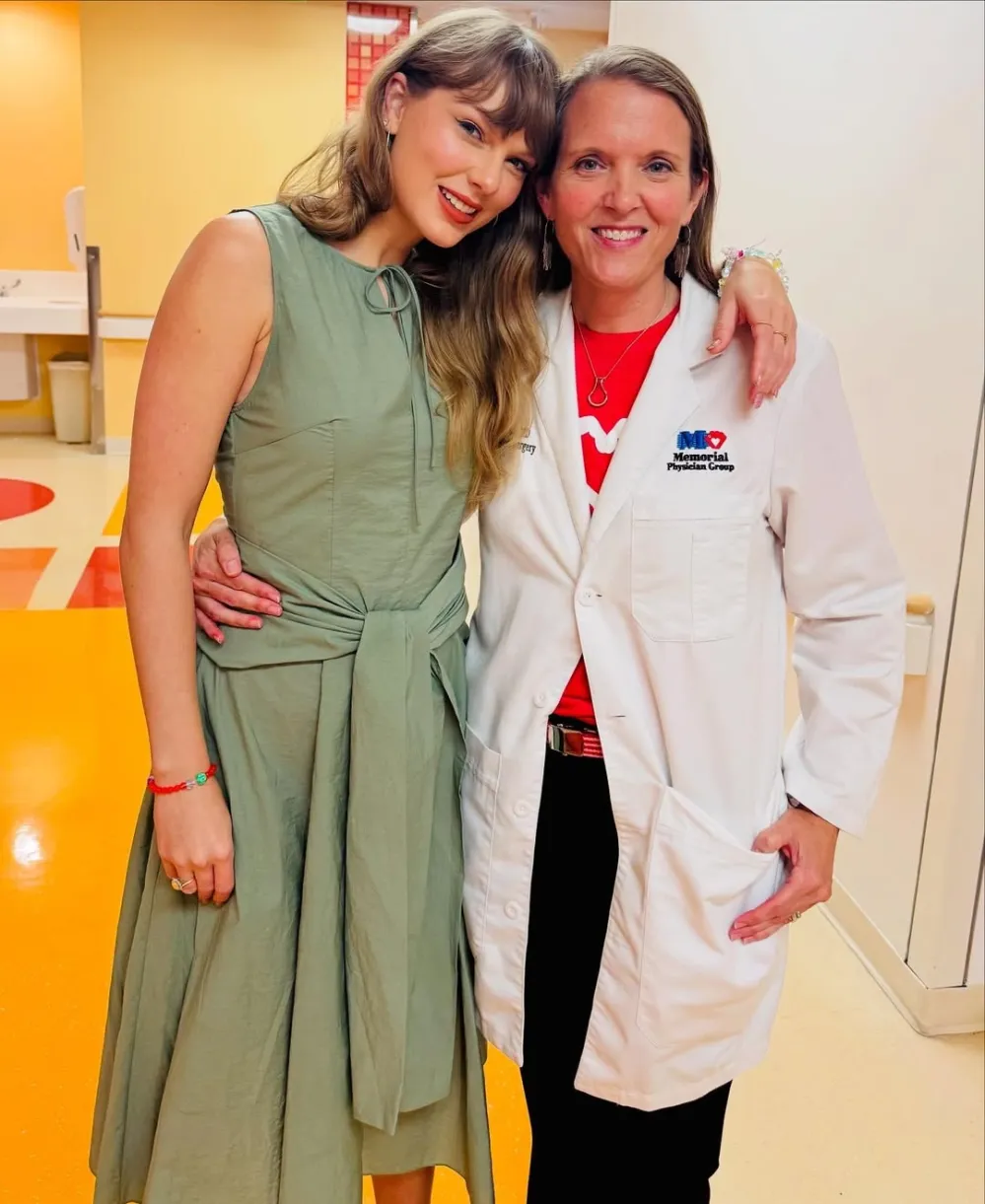 Taylor-Swift-Visits-Florida-Childrens-Hospital
