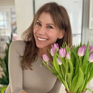 Theresa Nist Instagram Theresa Nist Teases Love Life and Dating