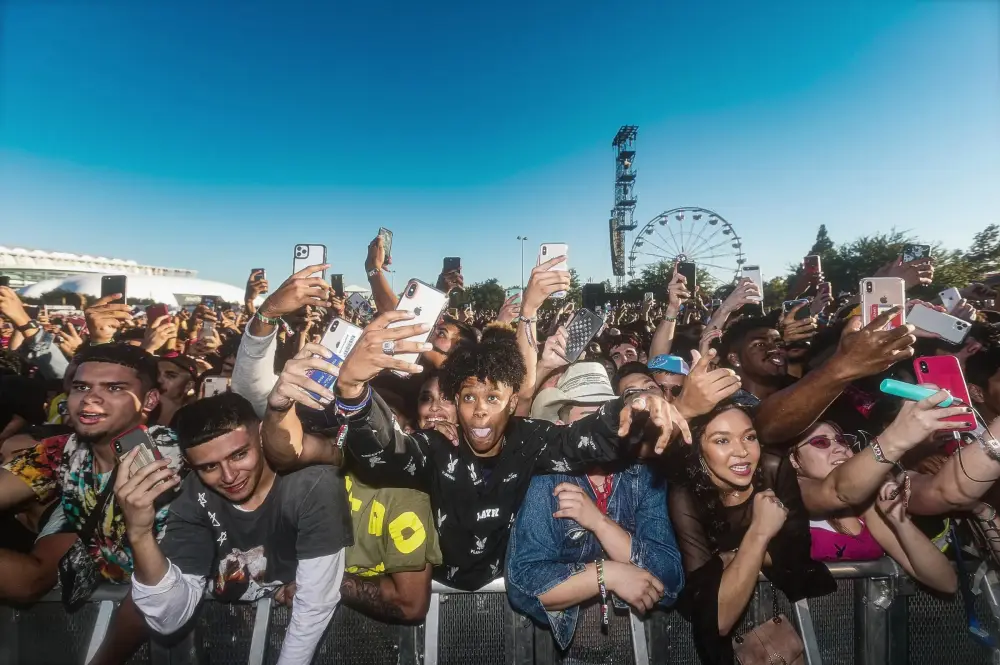 A crowd of concertgoers