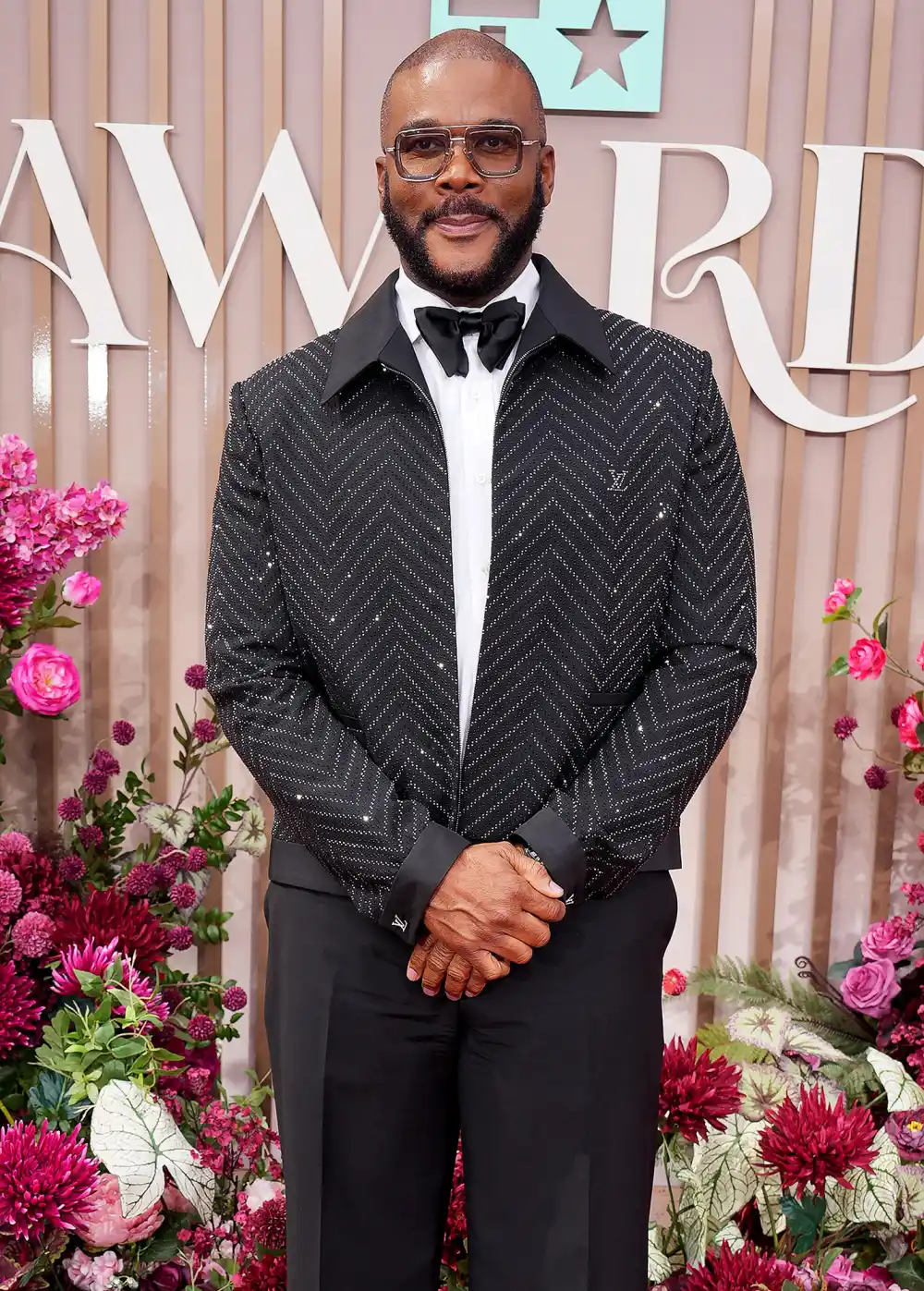 Who is The Oval Actor Derek Dixon 2