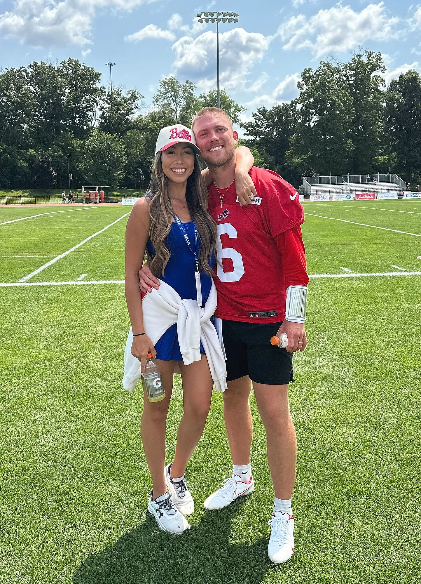FEATURE Wife of Bills QB Shane Buechle Regrets Not Becoming Dallas Cowboys Cheerleader