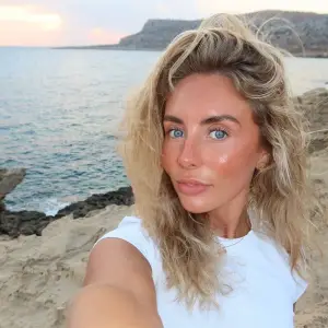 Bonnie Blue Jokes 'Petting Zoo Wasn't So Bad' After OnlyFans Ban