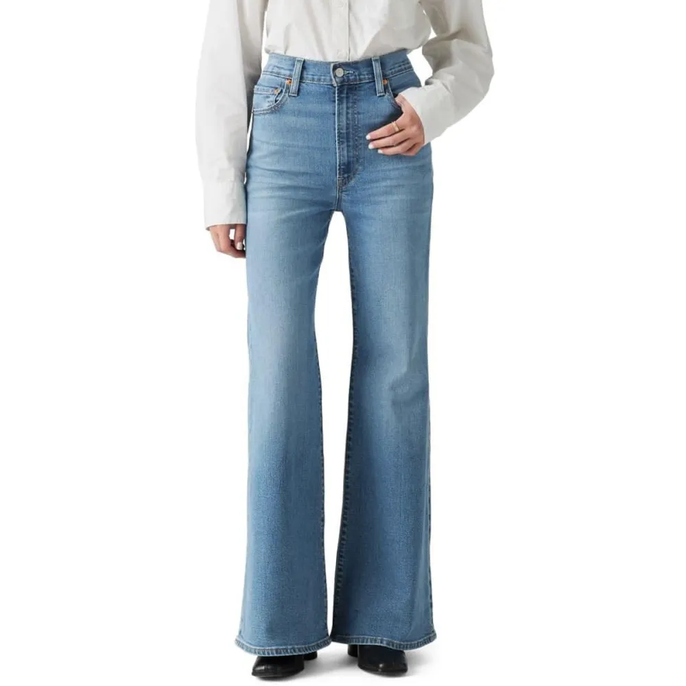 Levi's Women's Ribcage Bell Bottom Jeans