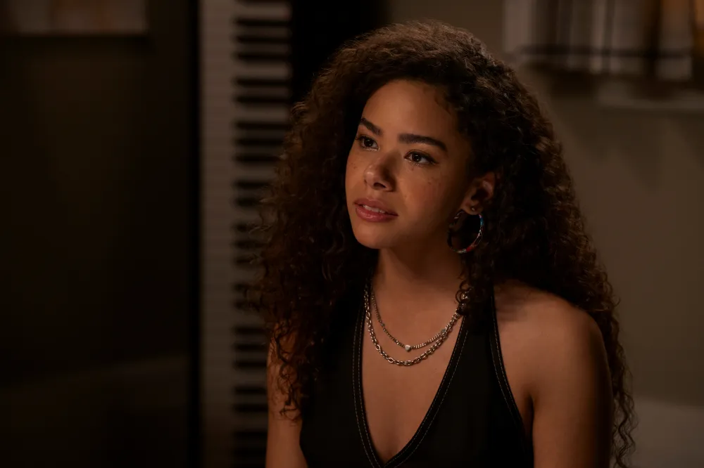 Ginny and Georgia Cast