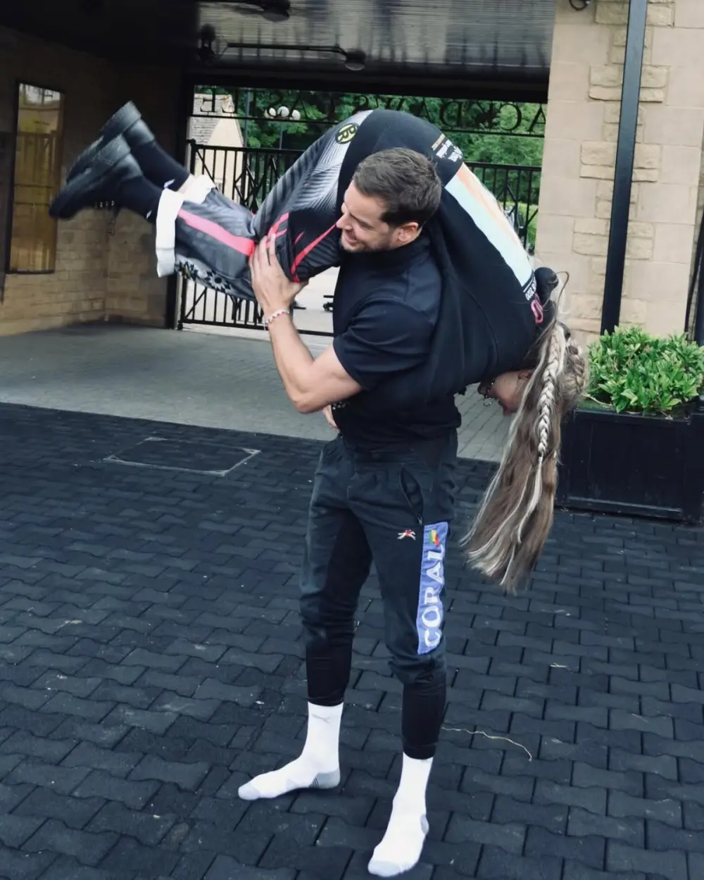 JoJo Siwa Enjoys Wholesome and Pure Getaway to Meet Chris Hughes Family