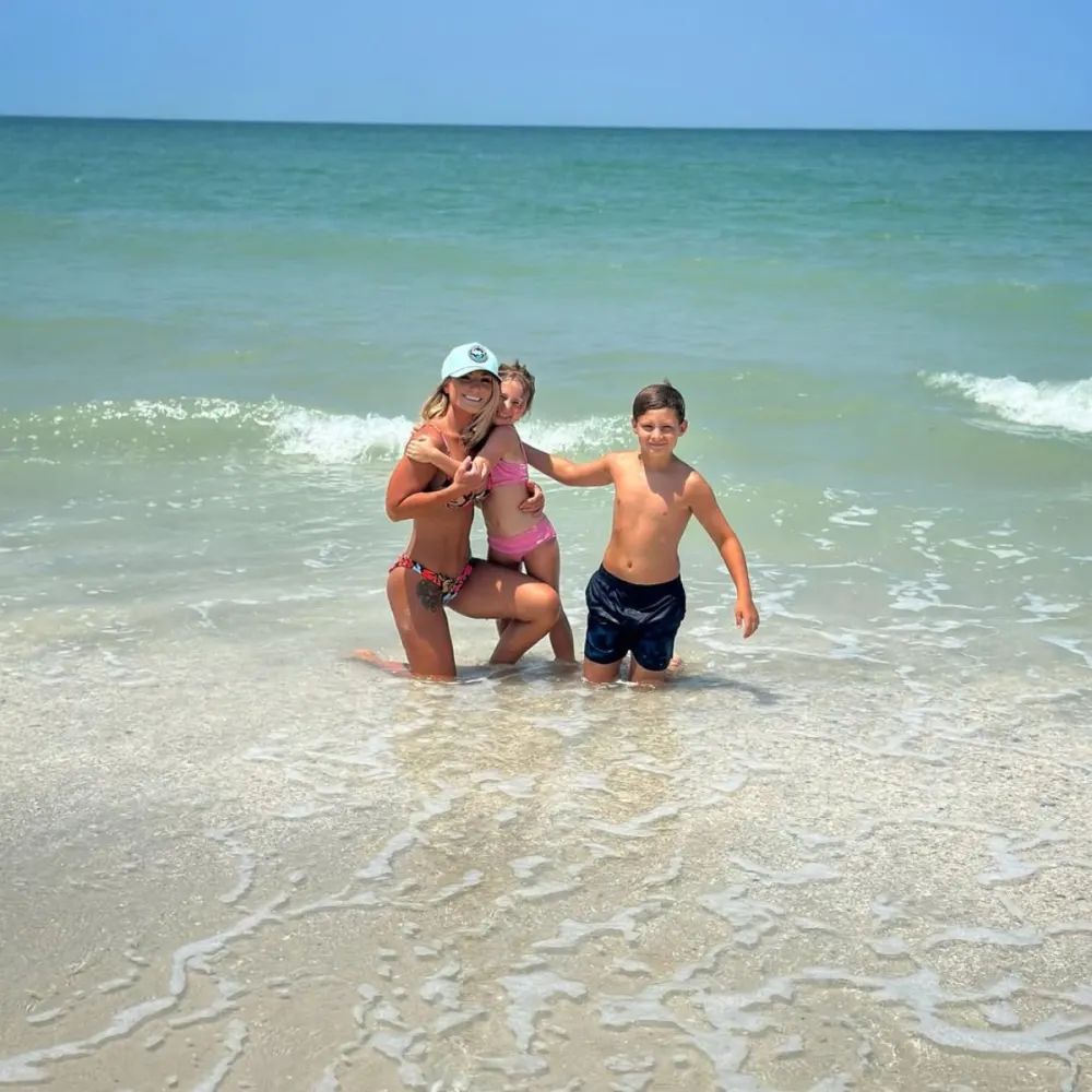 Who Is Olivia Leedham 5 Things to Know About David Easons Ex Mourning the Death of Her Daughter