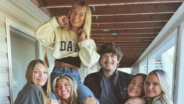 Ethan Chapin, Xana Kernodle, Madison Mogen and Kaylee Goncalves