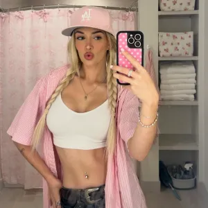 sami sheen breast implant surgery impacting onlyfans