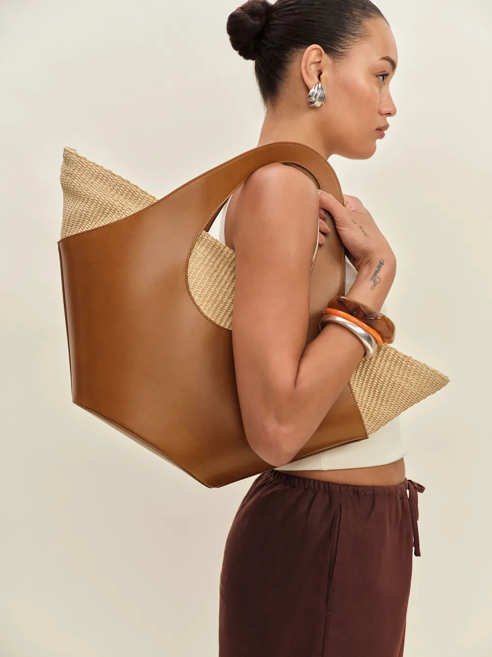 straw tote bag