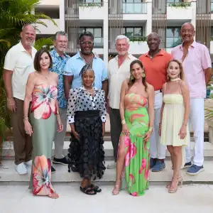 Jesse Palmer Gives Goldens Expectations for ‘Bachelor in Paradise’ in Sneak Peek: Watch