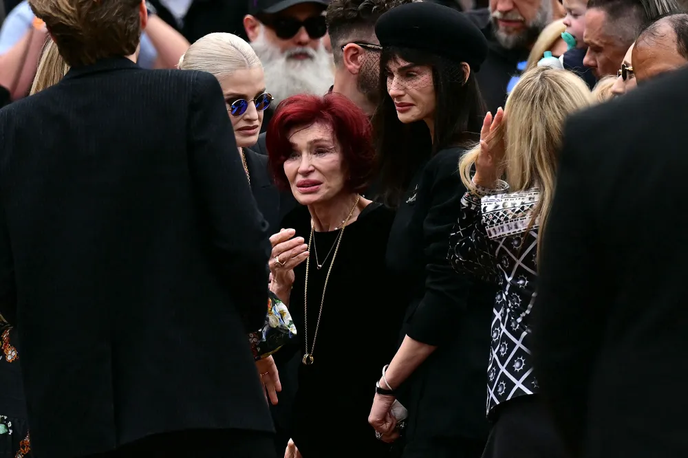Aimee Osbourne Ozzy Osbourne Funeral Procession