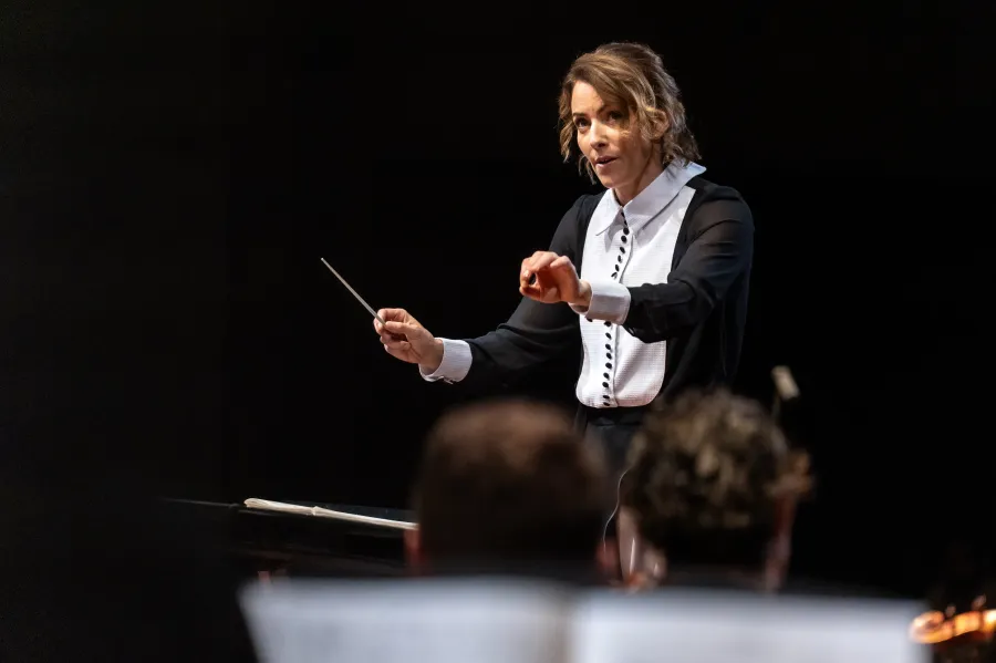 Alondra de la Parra, Festival Paax GNP 2025, Hotel Xcaret Arte.