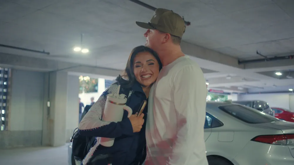 Dallas Cowboys Cheerleader Reece Weaver Struggles With Body Image Americas Sweethearts