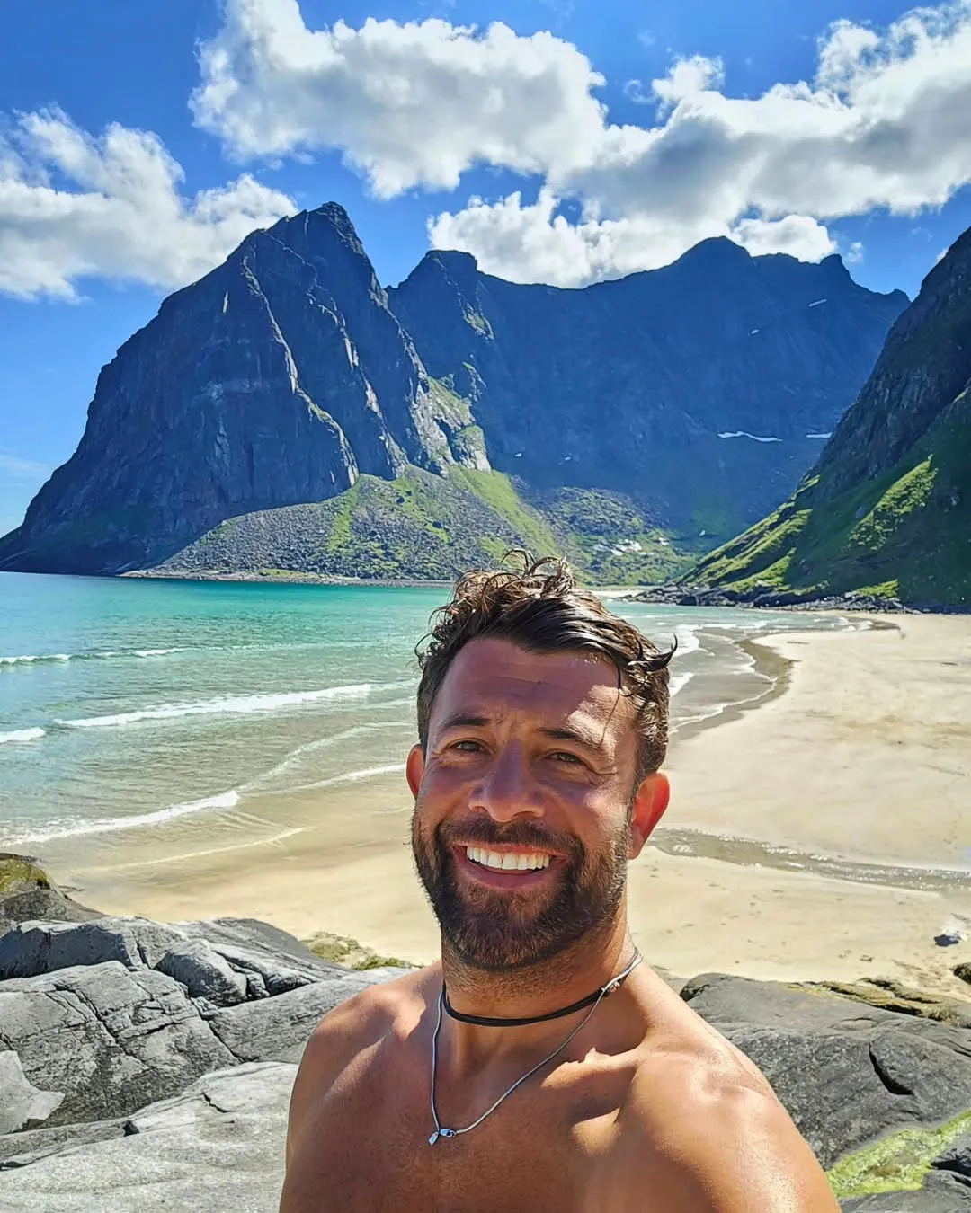 Extreme Sports Influencer Andreas Tonelli Dies Biking in Dolomites After Sharing Video of Ride 003