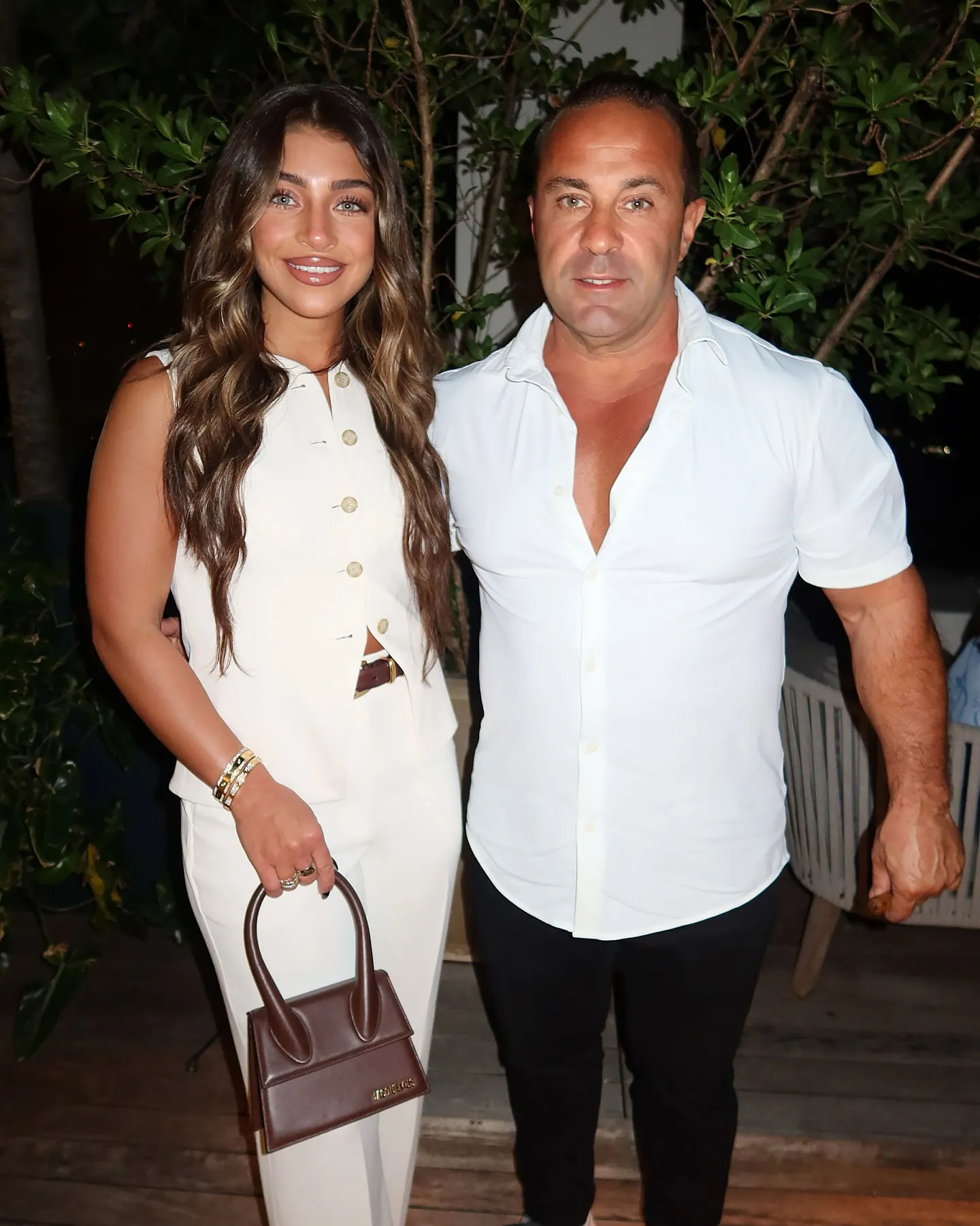 Feature Gia Giudice Apologizes for Requesting Dad Joe Giudice be Pardoned on 4th of July