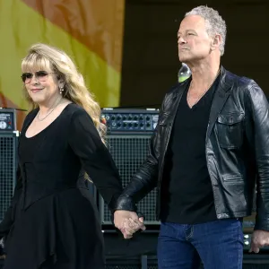 Feature Stevie Nicks and Lindsey Buckingham Relationship Timeline