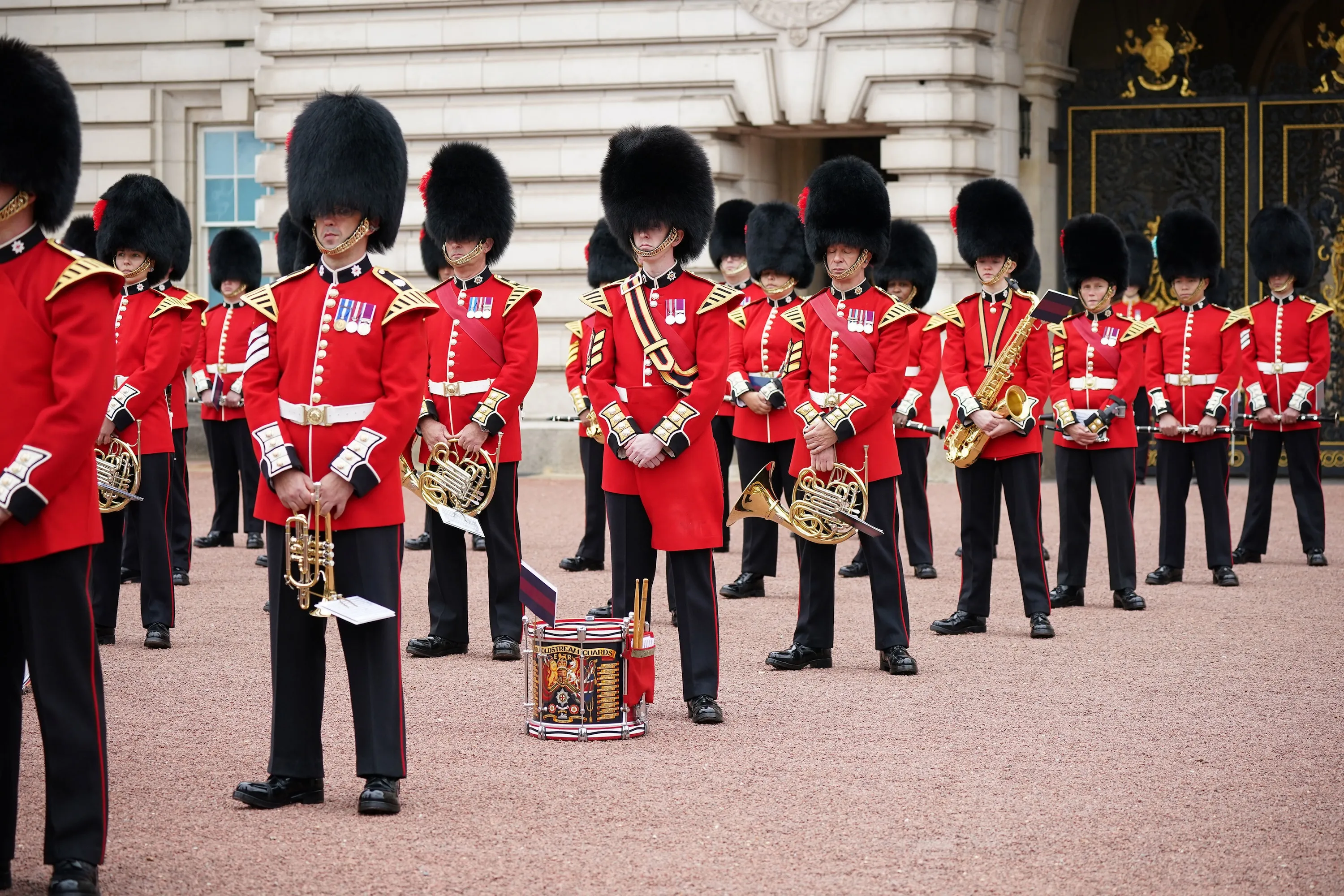 Buckingham Palace Guards Played Pink Pony Club to Celebrate Pride