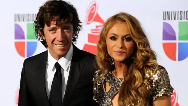 Nicolás Vallejo-Nájera 'Colate' y Paulina Rubio.